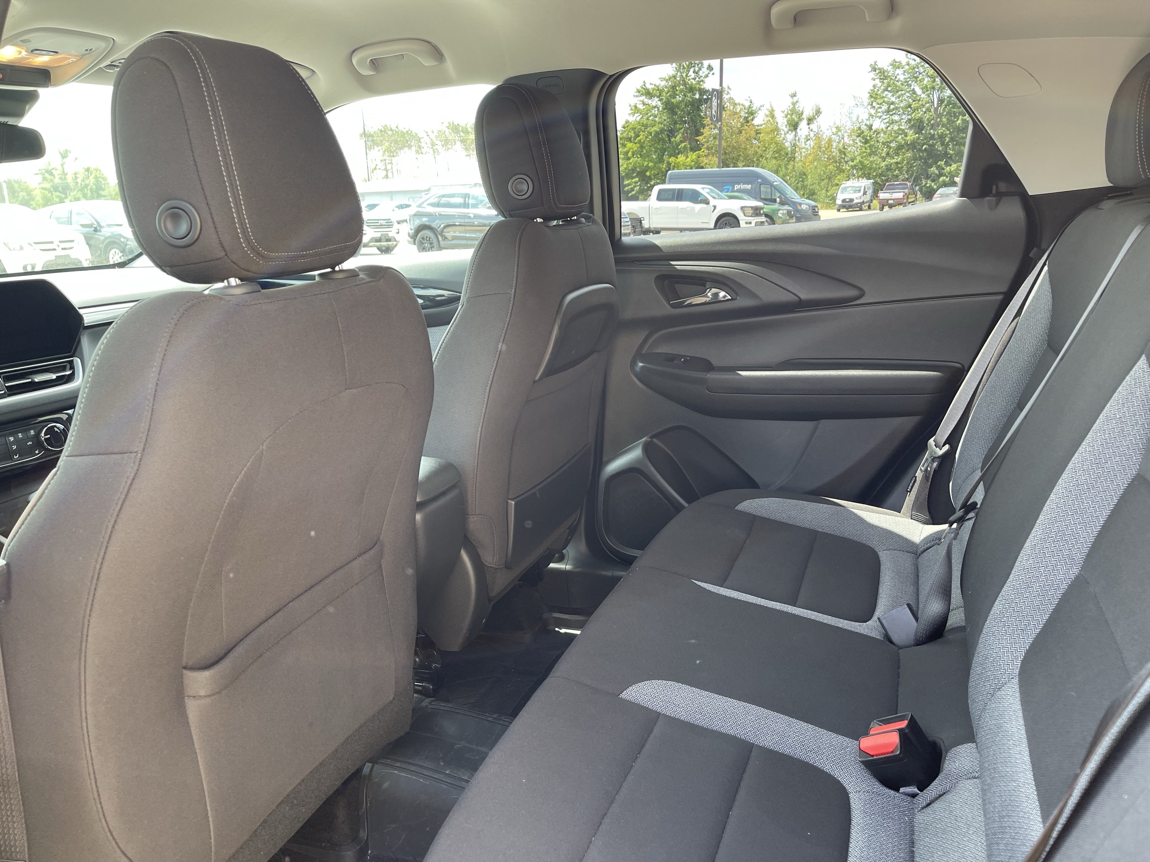 Used 2024 Chevrolet TrailBlazer LT w/ LT Cold Weather Package AWD/4WD image 11