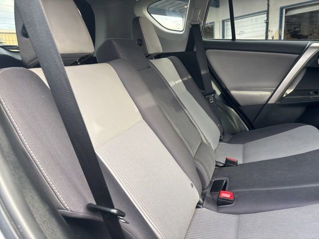Used 2015 Toyota RAV4 XLE image 16