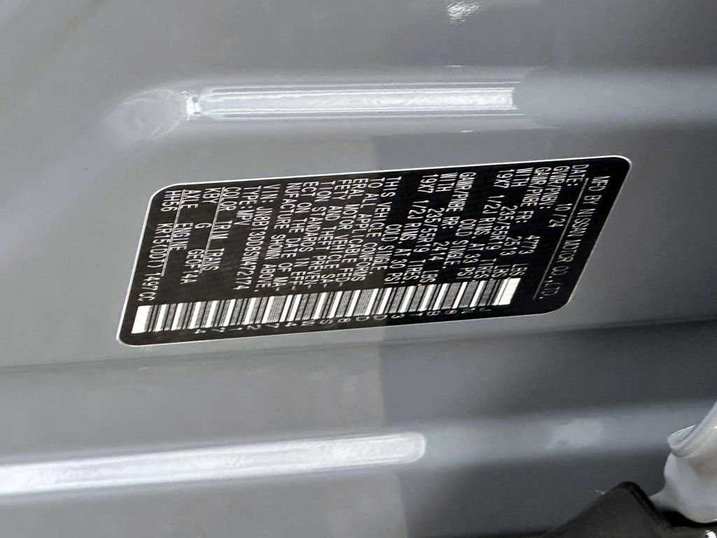 Certified 2025 Nissan Rogue Platinum w/ Tech Package image 24