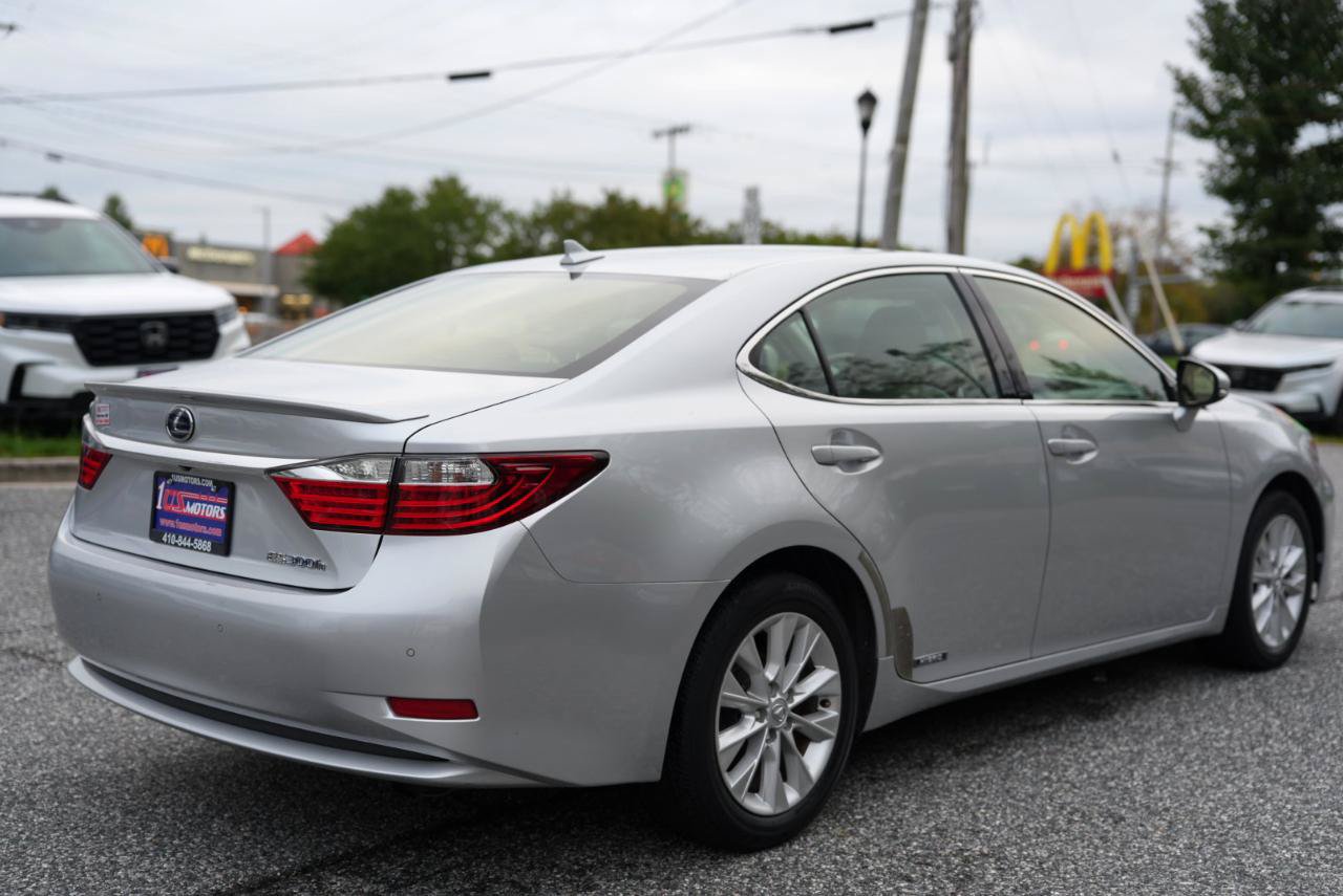 Used 2013 Lexus ES 300h w/ Luxury Pkg FWD image 6