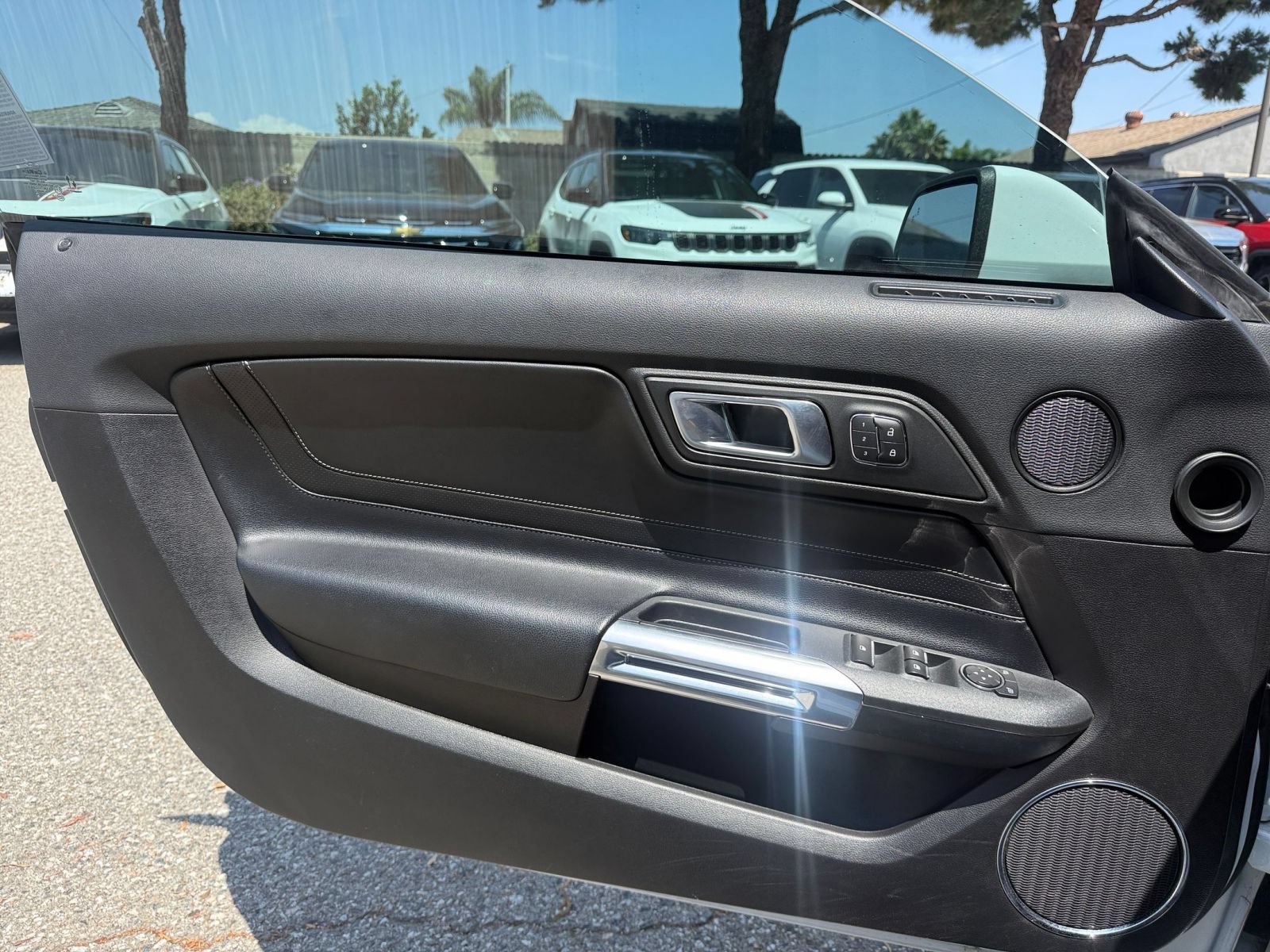 Used 2022 Ford Mustang GT Premium w/ GT Performance Package RWD image 18