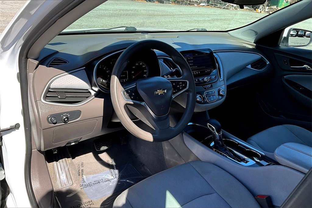 Certified 2022 Chevrolet Malibu LT image 15