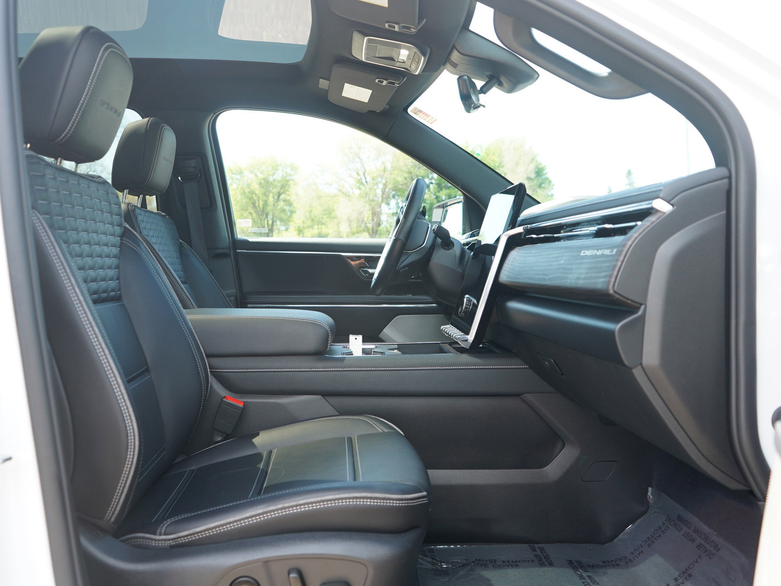 Used 2025 GMC Sierra EV Denali AWD/4WD image 11