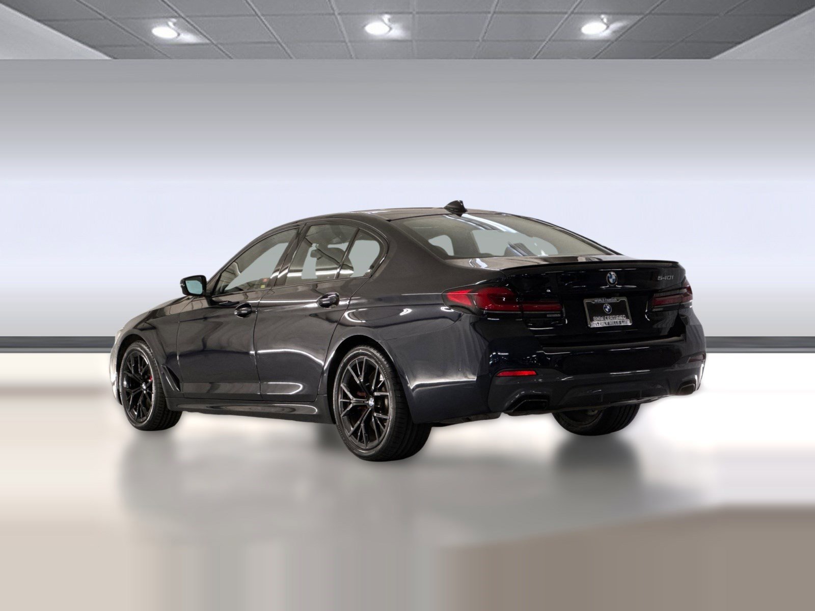 Certified 2023 BMW 540i w/ M Sport Package image 3