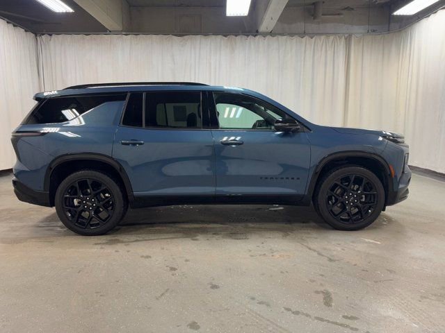 Used 2024 Chevrolet Traverse RS w/ LPO, Floor Liner Package image 3