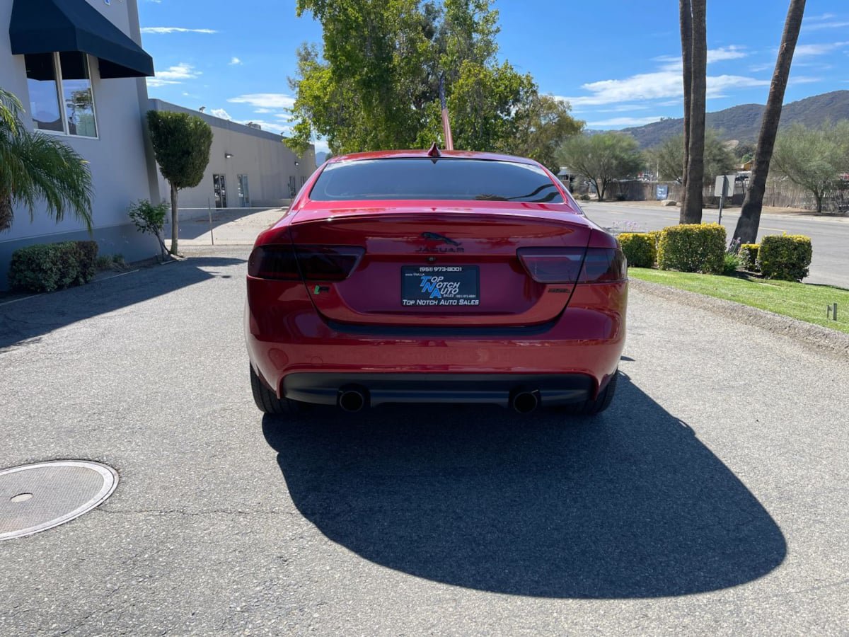 Used 2019 Jaguar XE Landmark Edition RWD image 7