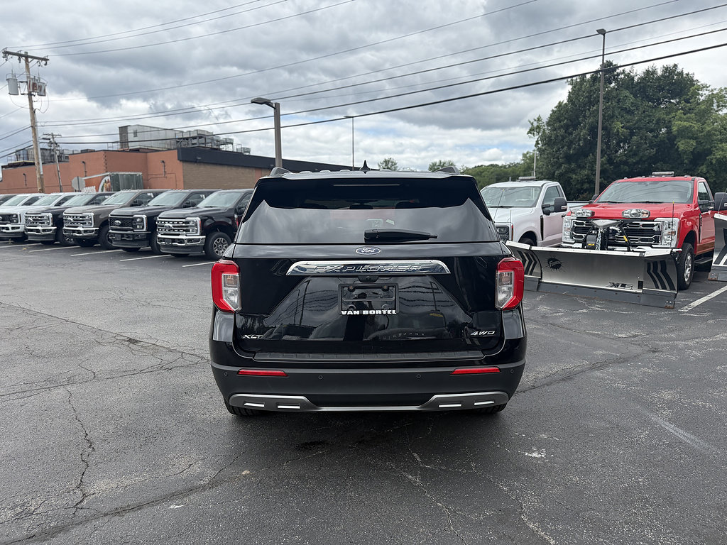 Certified 2023 Ford Explorer XLT w/ Equipment Group 202A AWD/4WD image 6