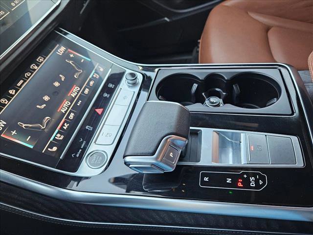 Used 2022 Audi Q7 3.0T Prestige image 15
