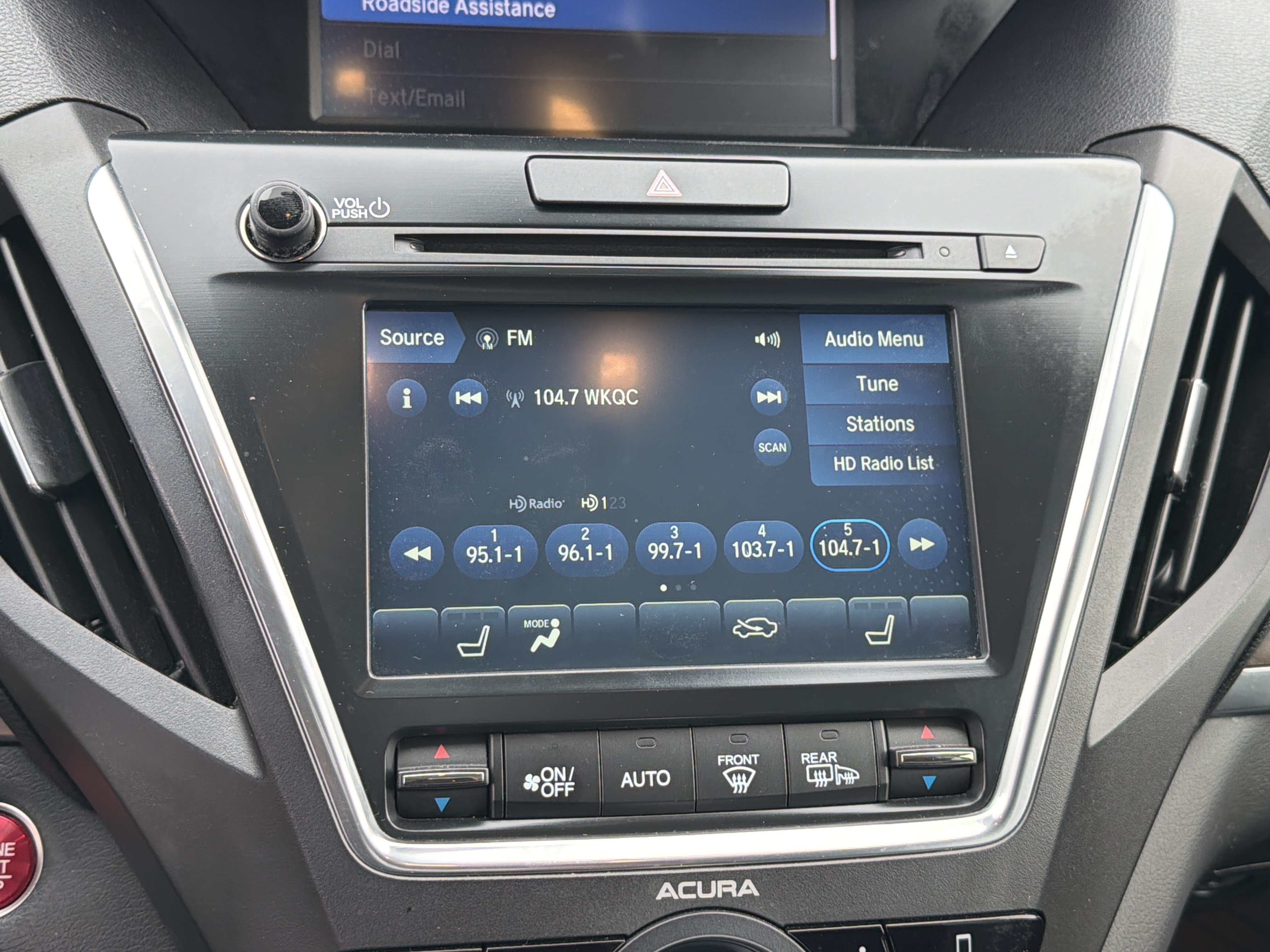 Certified 2020 Acura MDX w/ Technology Package AWD/4WD image 23