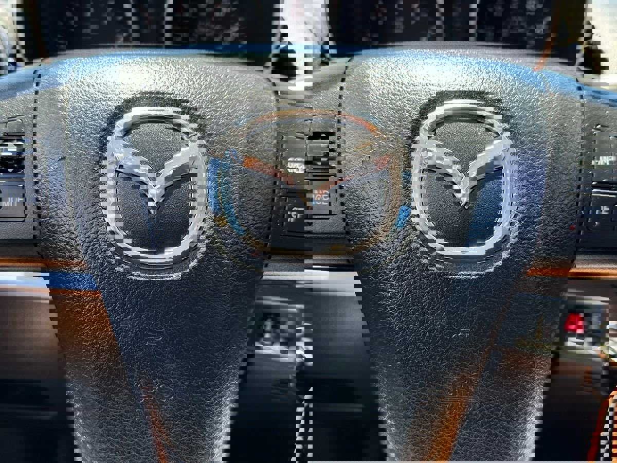 Used 2011 MAZDA MAZDA3 i Touring image 39