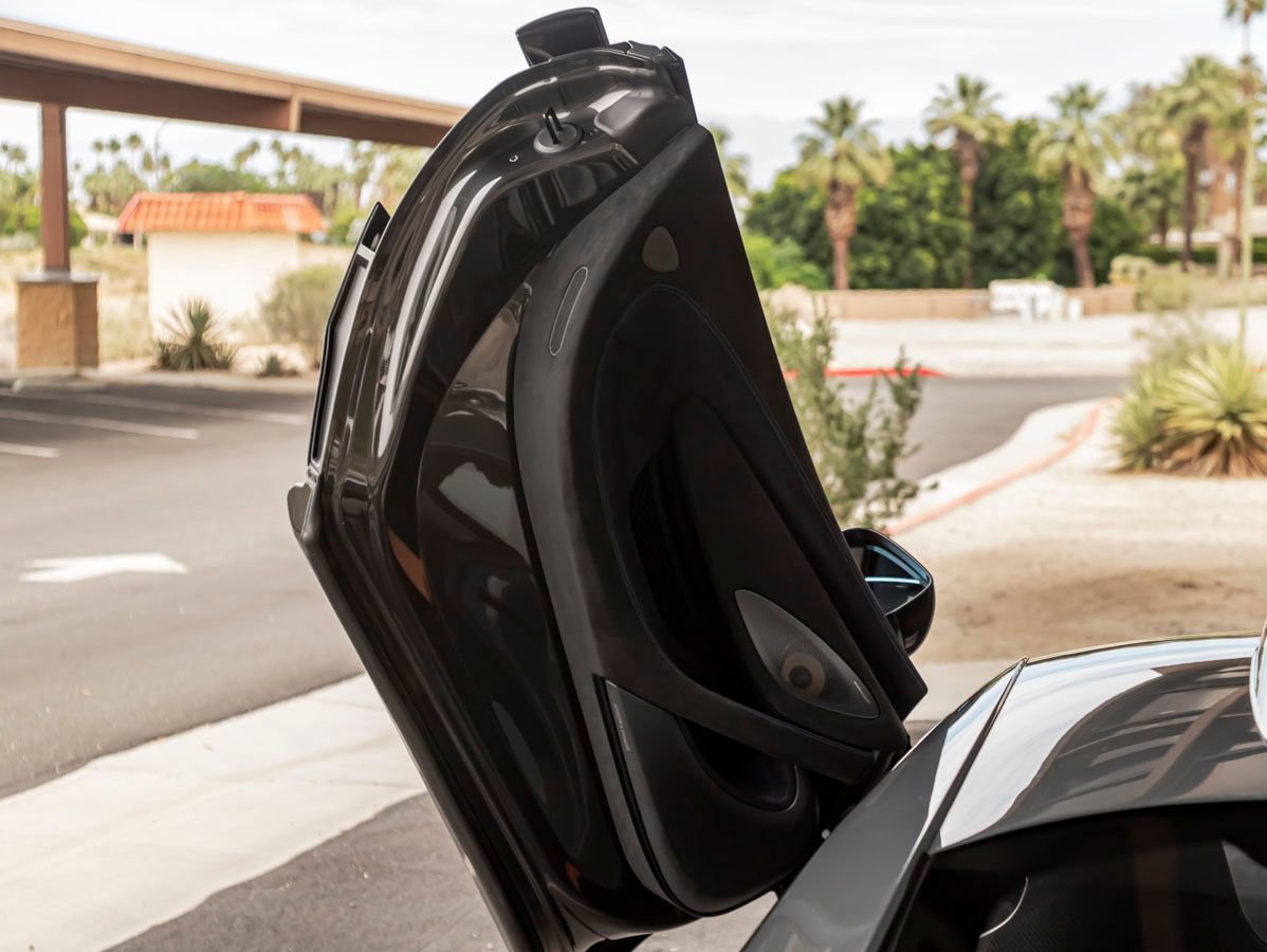 Used 2019 McLaren 600LT RWD image 13