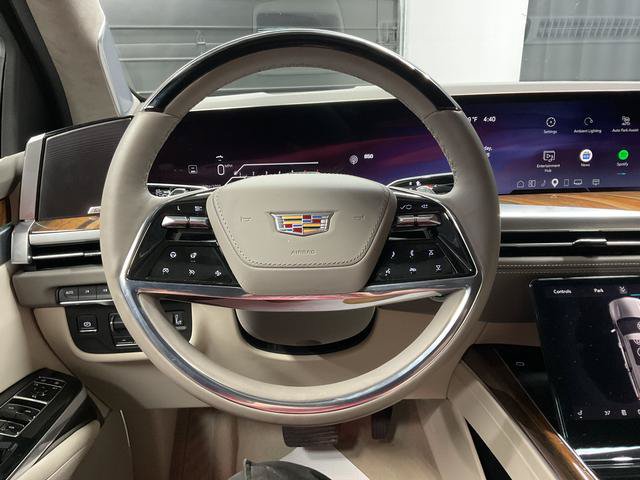 Used 2026 Cadillac Escalade Platinum Luxury AWD/4WD image 19
