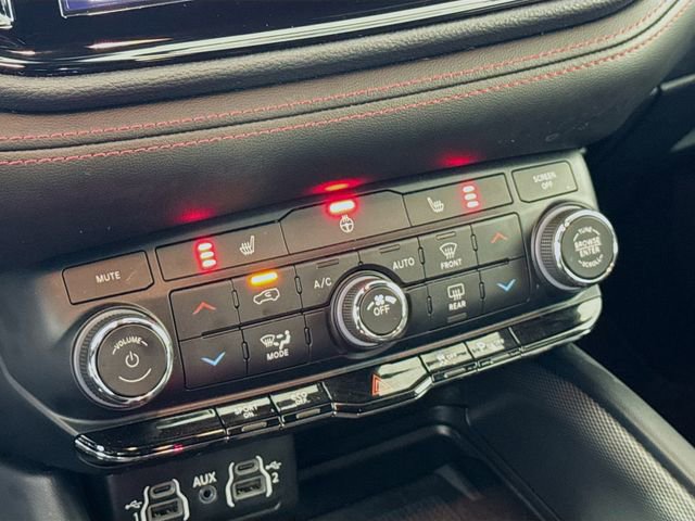 Used 2023 Dodge Durango R/T w/ Blacktop Package image 25