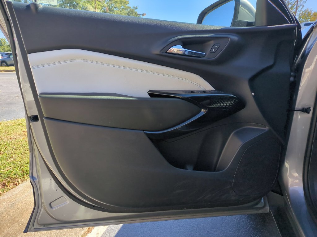 Used 2026 Chevrolet Trax LT FWD image 9