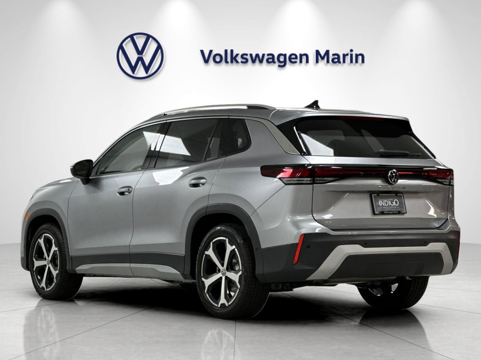 New 2026 Volkswagen Tiguan SE FWD image 3
