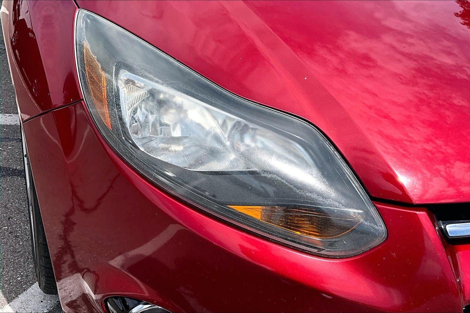 Used 2013 Ford Focus Titanium w/ Titanium Handling Pkg FWD image 24