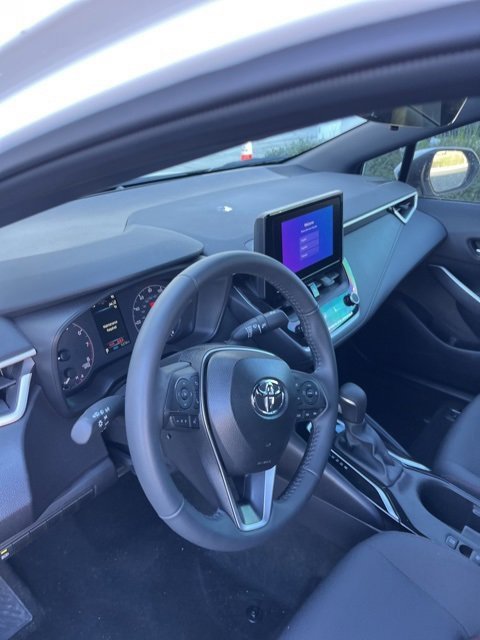 Used 2025 Toyota Corolla SE image 13