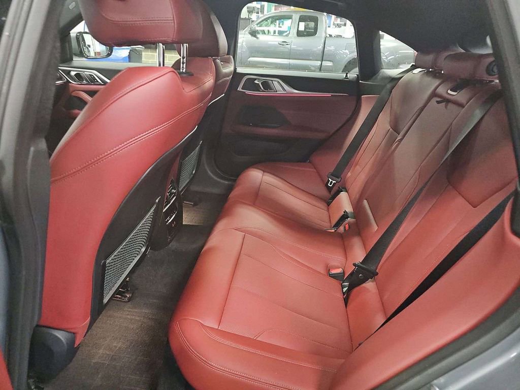 Used 2023 BMW i4 eDrive35 w/ Premium Package image 9