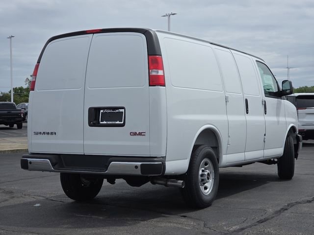 New 2026 GMC Savana 3500 w/ Driver Convenience Package RWD image 17