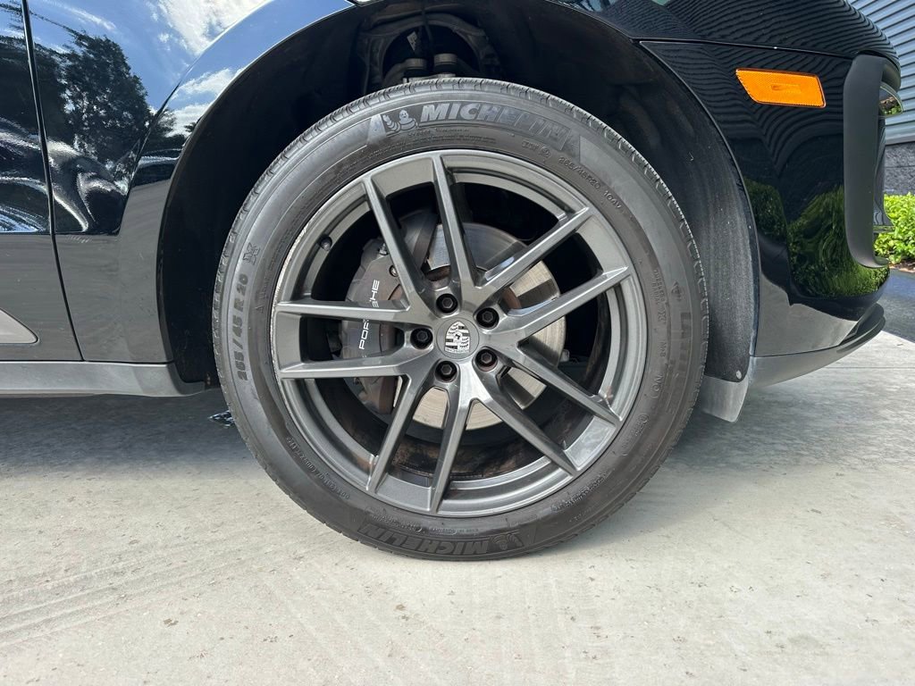 Certified 2023 Porsche Macan Turbo AWD/4WD image 15