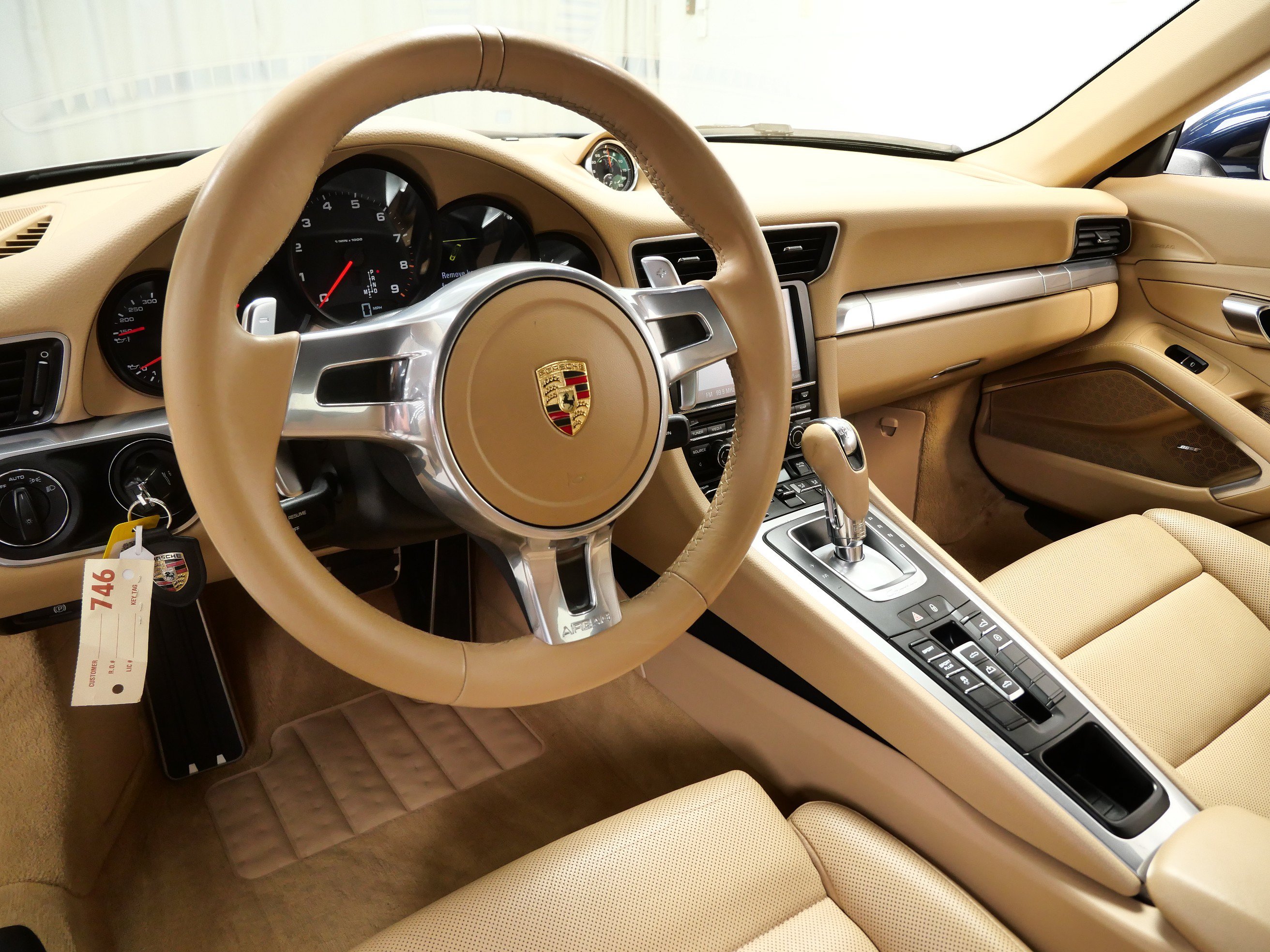 Used 2013 Porsche 911 Carrera RWD image 15