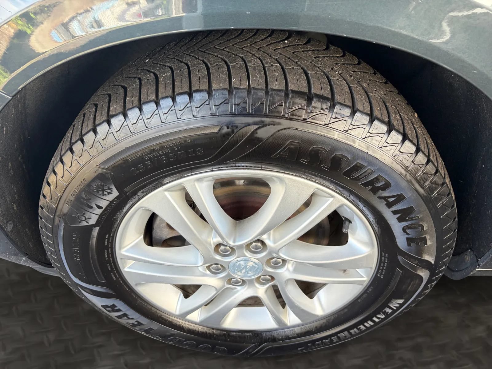Used 2019 Buick Enclave Essence w/ Trailering Package, 5000 lbs. AWD/4WD image 39