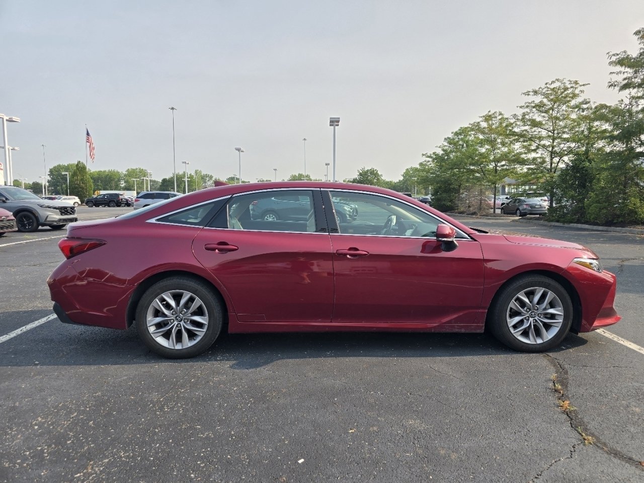 Certified 2019 Toyota Avalon XLE w/ Moonroof Package FWD image 8