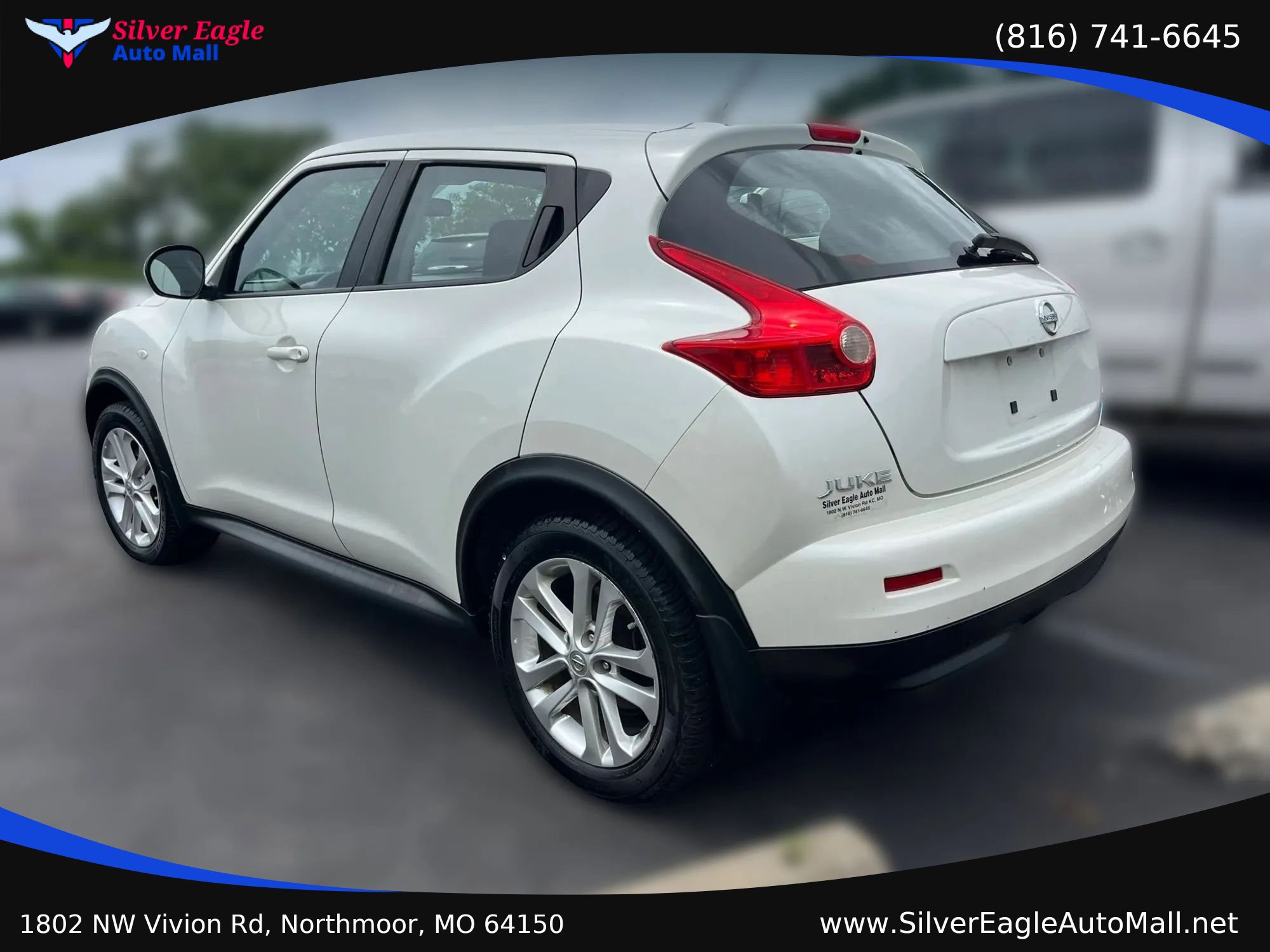 Used 2013 Nissan Juke S AWD/4WD image 4