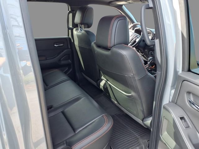Used 2023 Nissan Frontier PRO-4X w/ Pro-4X Premium Package image 11