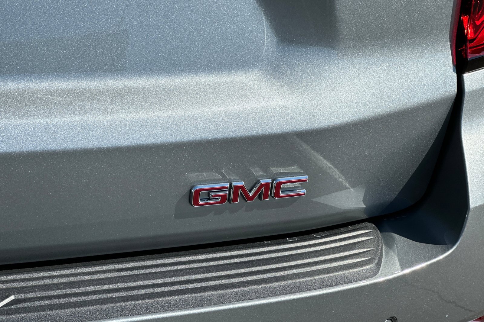 New 2026 GMC Yukon Denali w/ Sun & Power Step Package image 7