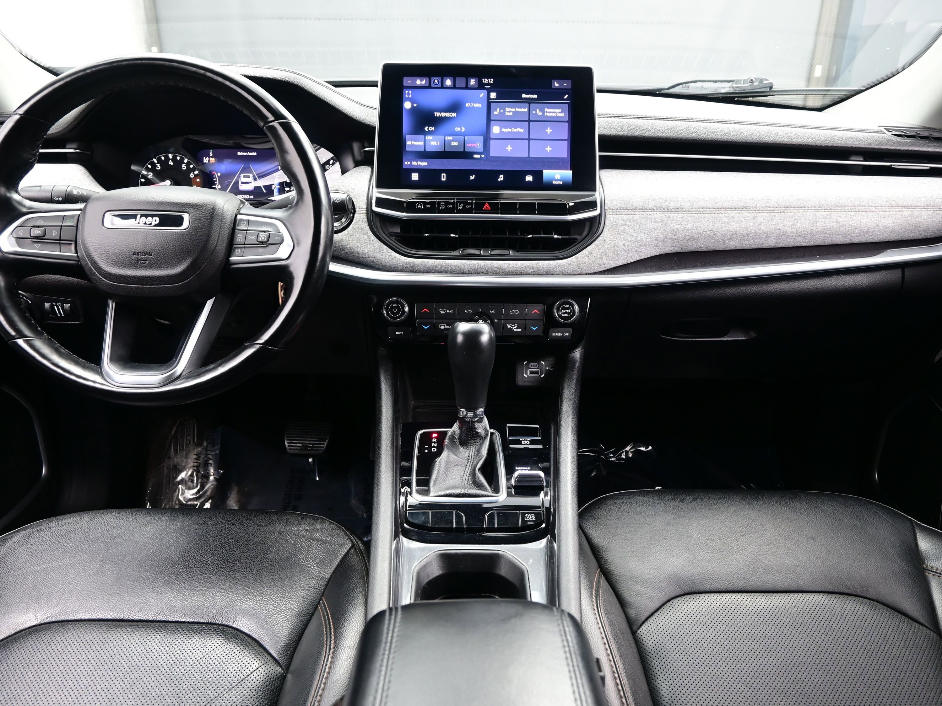 Used 2022 Jeep Compass Latitude image 16
