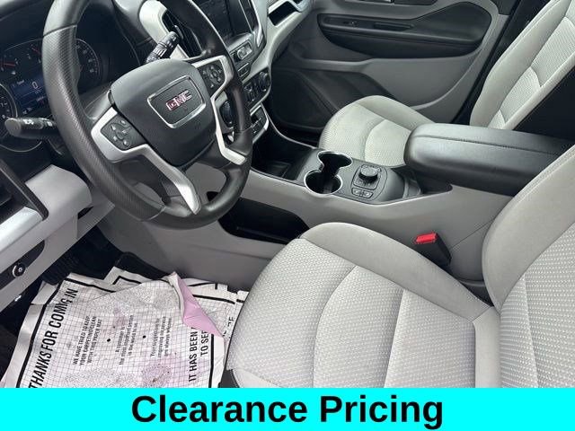Used 2023 GMC Terrain SLE w/ Driver Convenience Package image 11