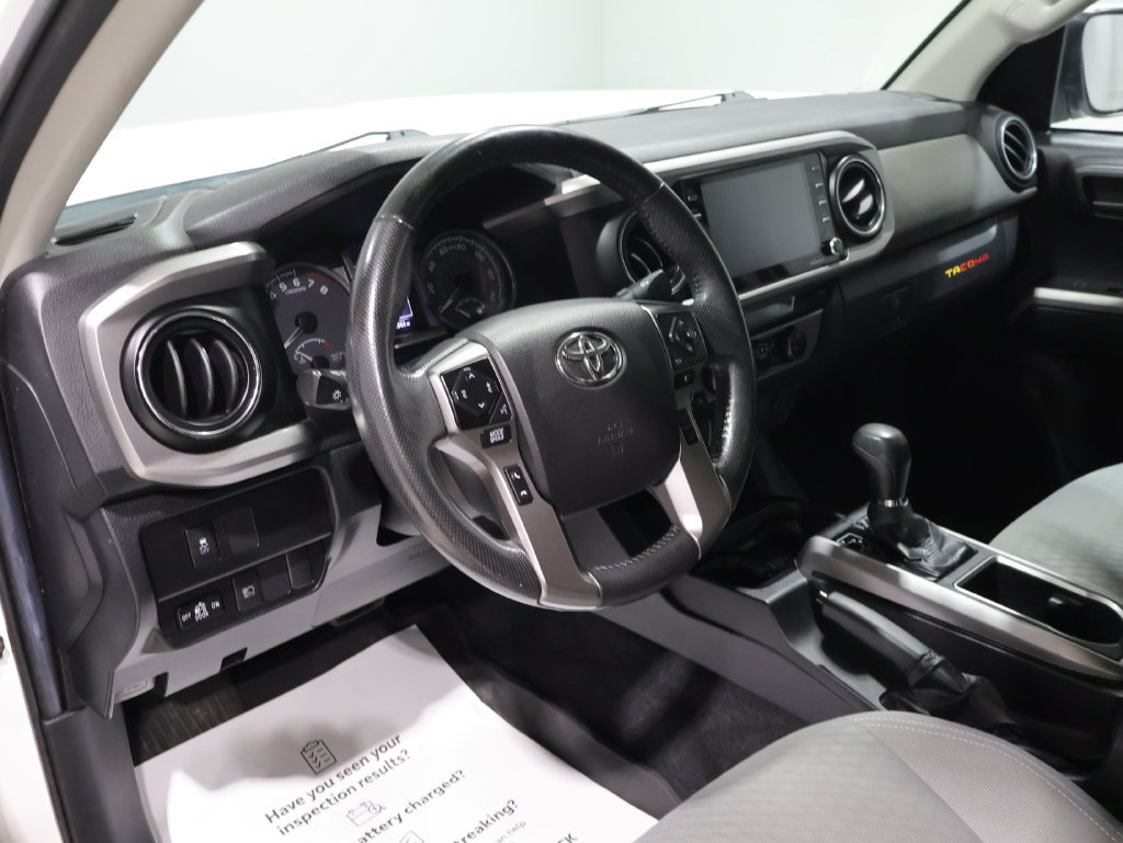 Used 2022 Toyota Tacoma SR5 w/ Technology Package AWD/4WD image 15