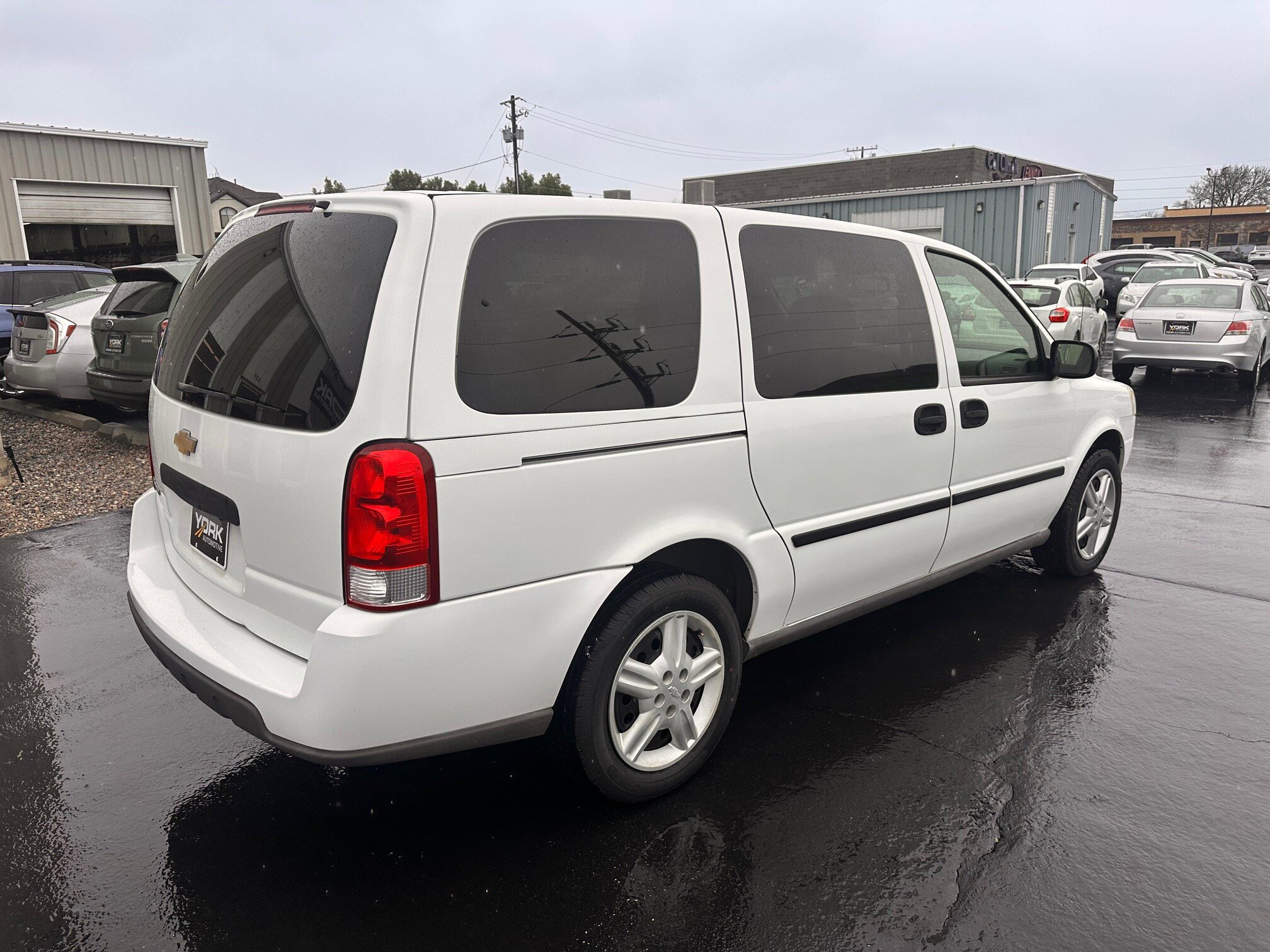 Used 2005 Chevrolet Uplander w/ Climate Package image 3