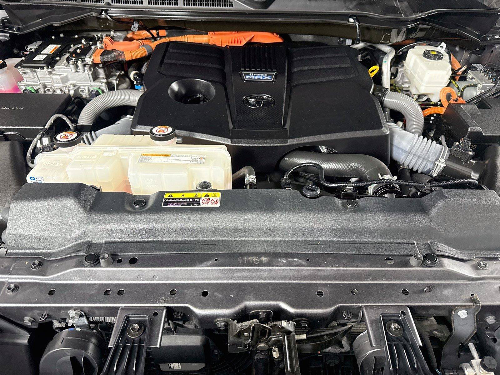 Used 2024 Toyota Tundra Platinum AWD/4WD image 46