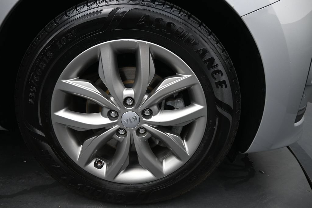 Used 2021 Kia Sedona EX FWD image 24