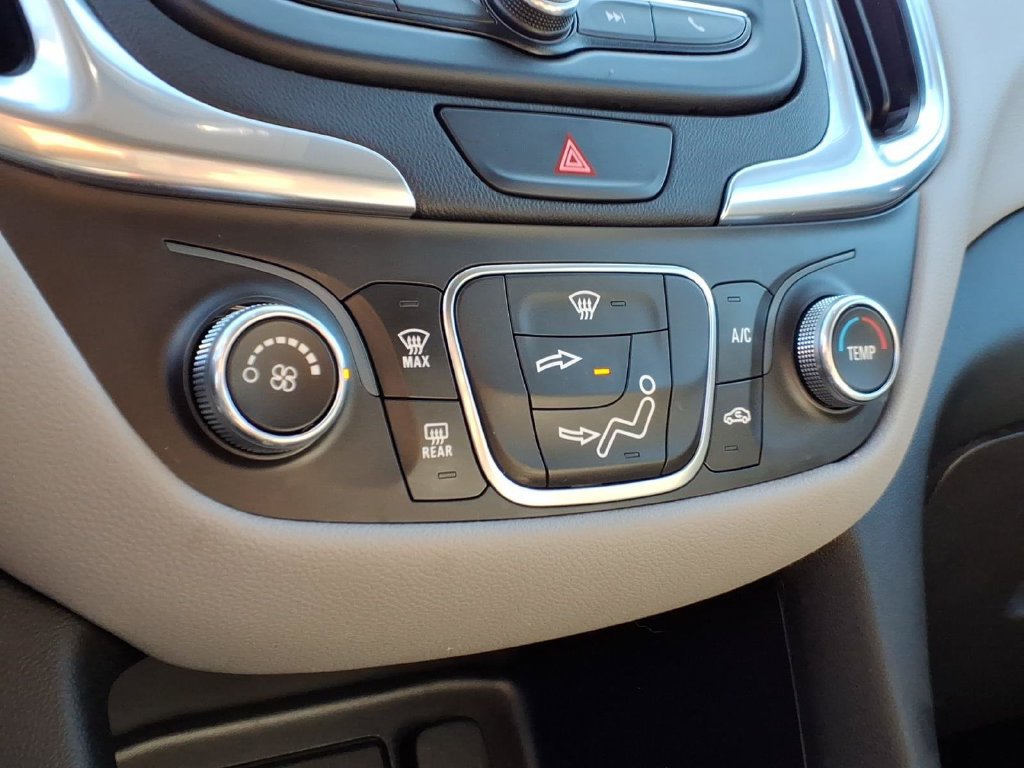 Used 2021 Chevrolet Equinox LS w/ LS Convenience Package AWD/4WD image 25