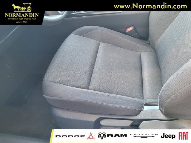 Used 2025 Toyota Camry LE FWD image 17