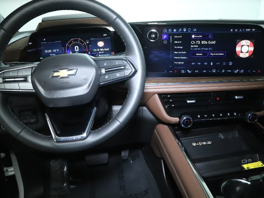 Used 2025 Chevrolet Tahoe High Country AWD/4WD image 31