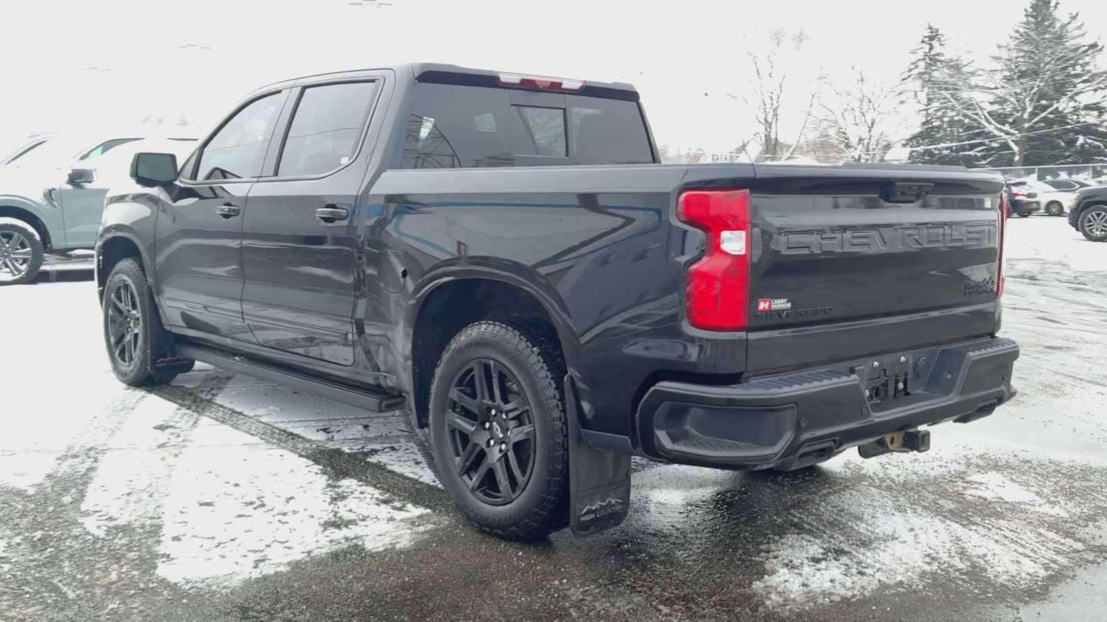 Certified 2024 Chevrolet Silverado 1500 High Country w/ Technology Package image 4