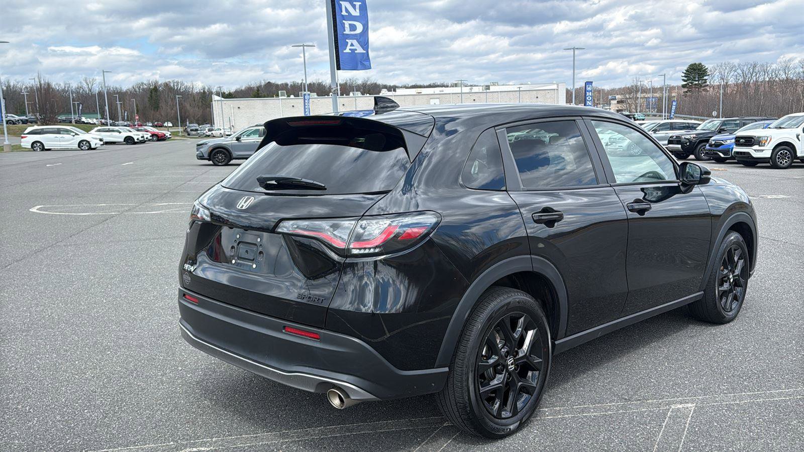 Used 2024 Honda HR-V Sport image 5
