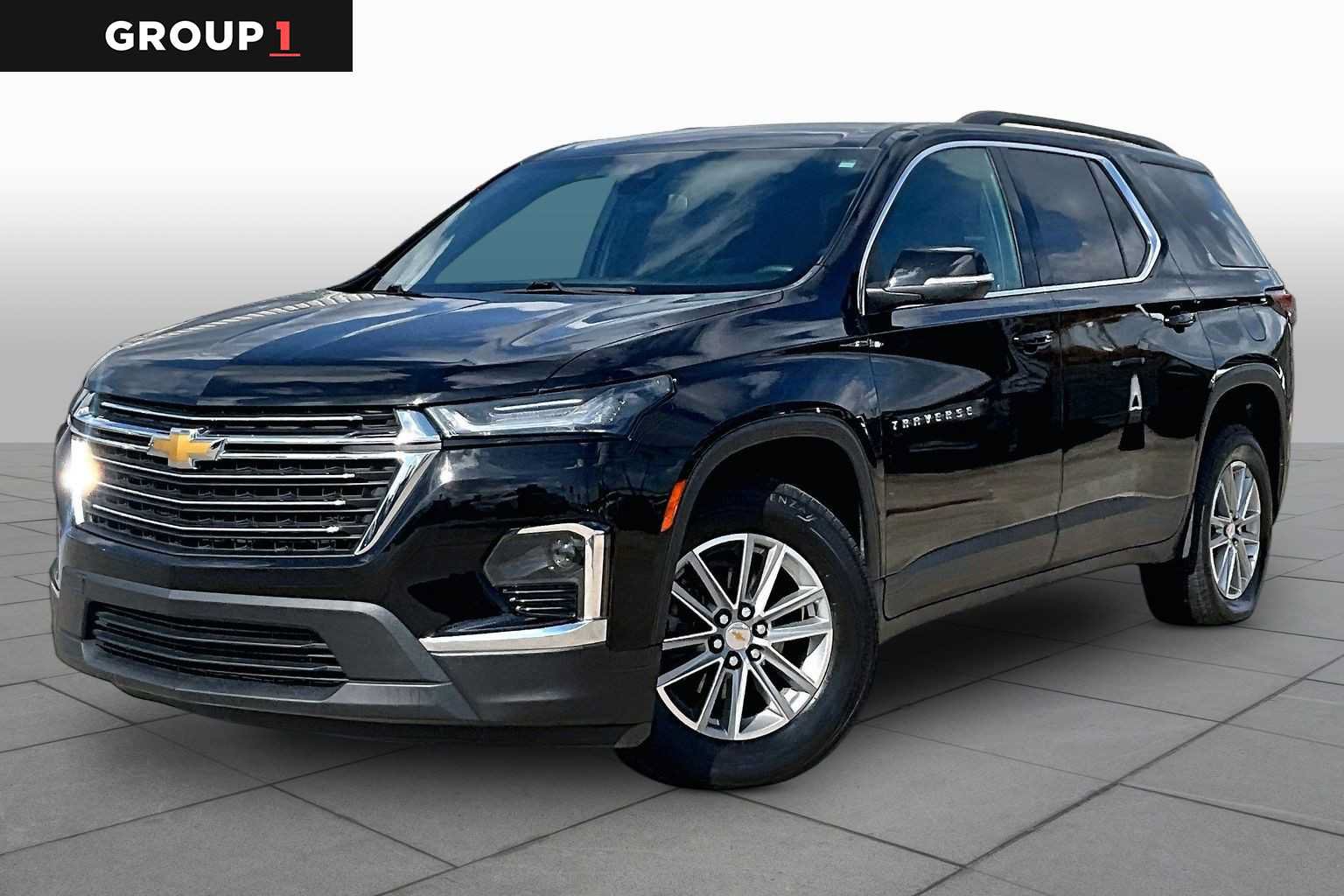 Used 2023 Chevrolet Traverse LT FWD image 1