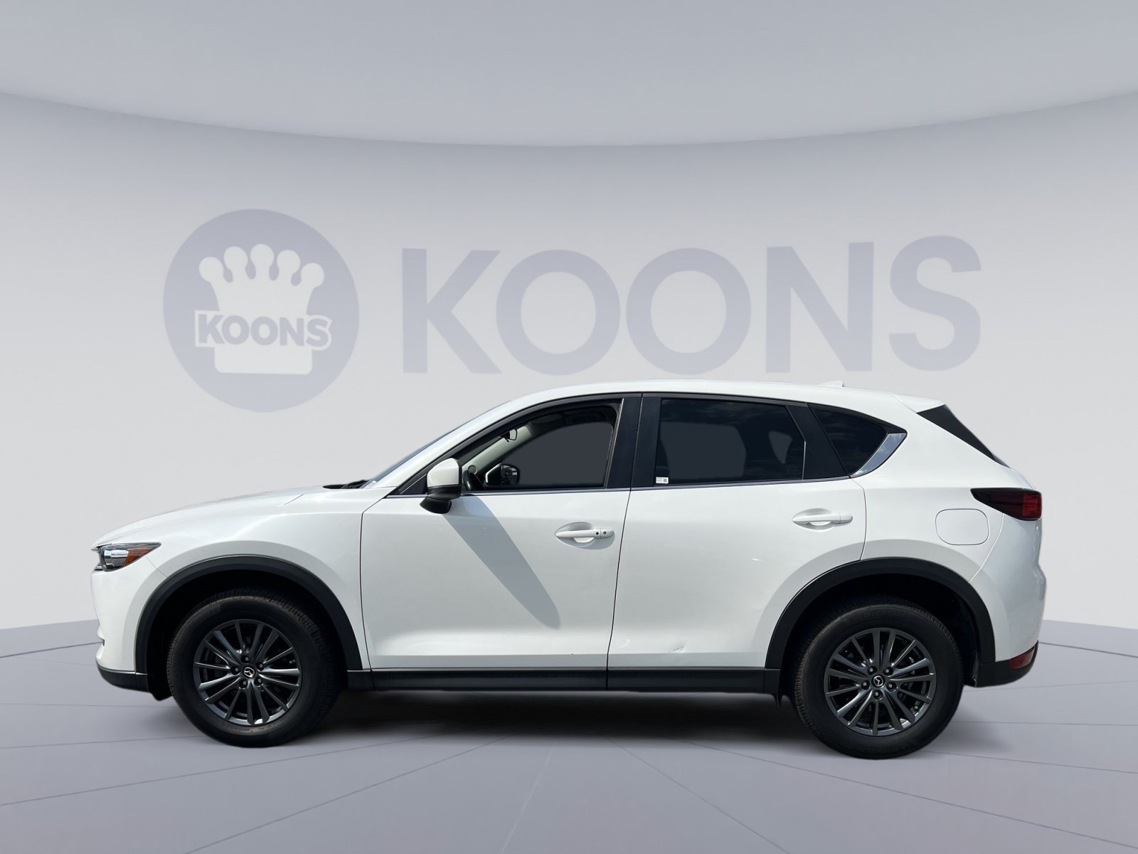 Used 2020 MAZDA CX-5 Touring FWD image 2