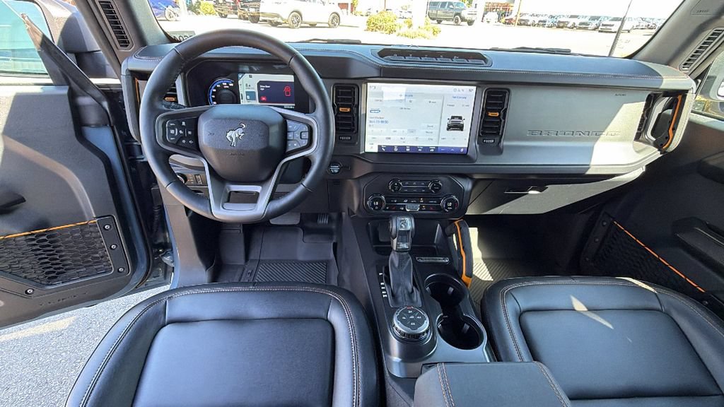 Used 2024 Ford Bronco Badlands AWD/4WD image 18