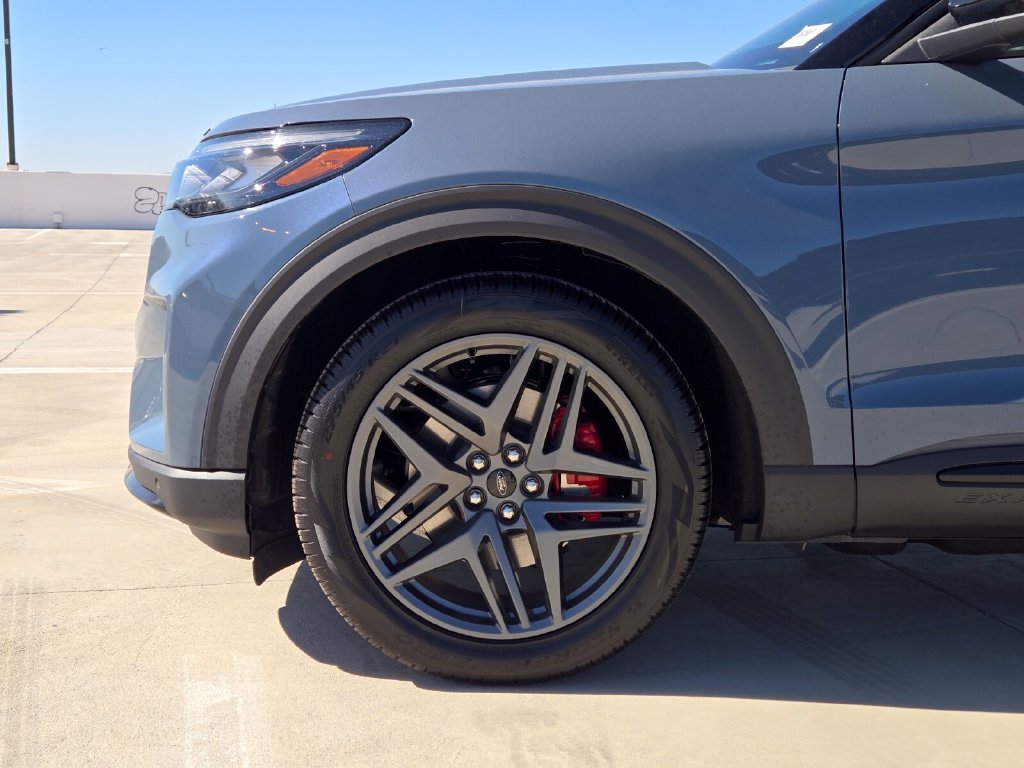 New 2026 Ford Explorer ST w/ Sun And Sound Package AWD/4WD image 8