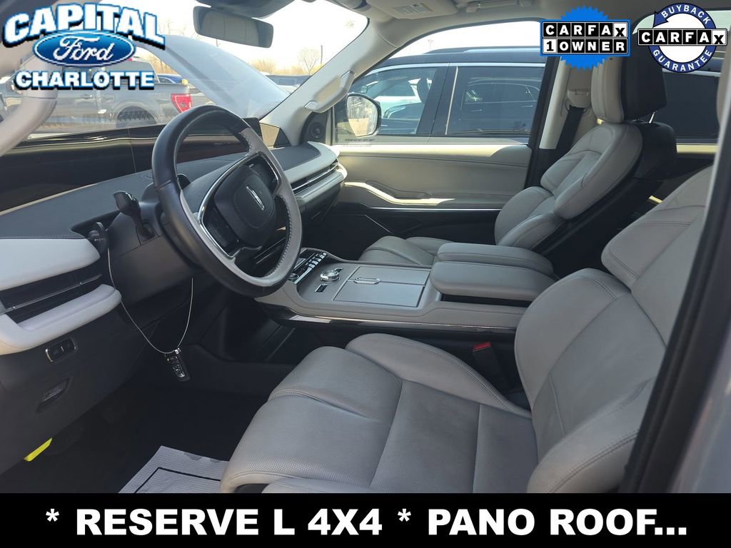 Used 2025 Lincoln Navigator L Reserve AWD/4WD image 13