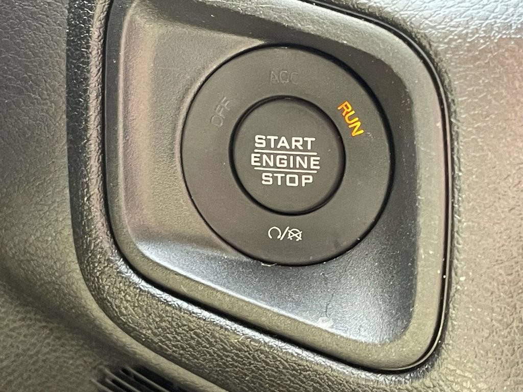 Used 2024 Jeep Gladiator Sport AWD/4WD image 33