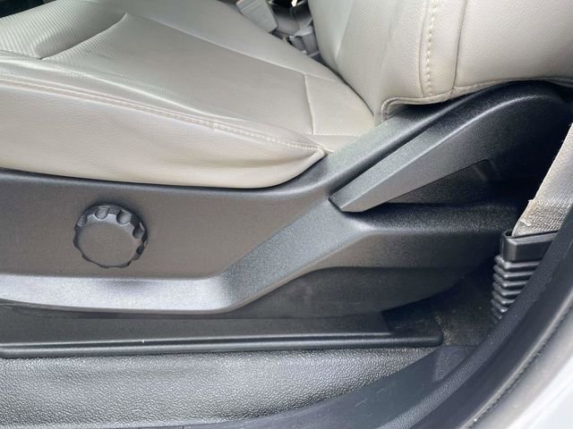 Used 2019 Ford F550 4x4 Regular Cab Super Duty w/ XL Value Package image 16