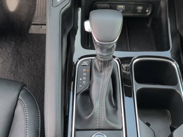 Used 2025 Kia Telluride EX w/ EX Captain's Chair Package image 21