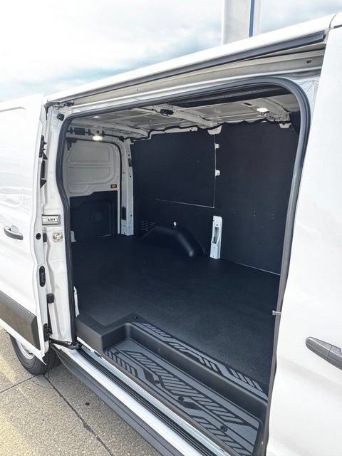 New 2026 Ford Transit 150 Low Roof w/ Load Area Protection Package RWD image 14